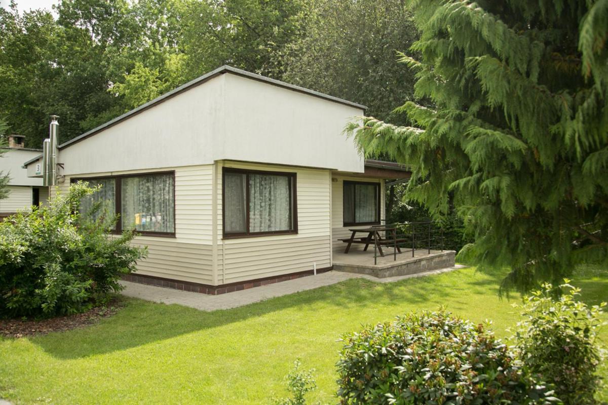 Camping Oaza Blonie Kornik Domki Standard - 3 Pokoje Exteriör bild