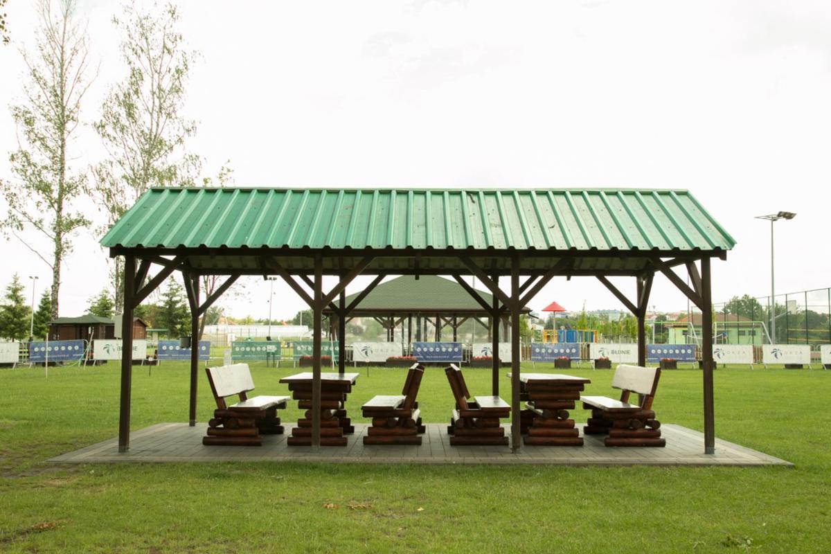 Camping Oaza Blonie Kornik Domki Standard - 3 Pokoje Exteriör bild