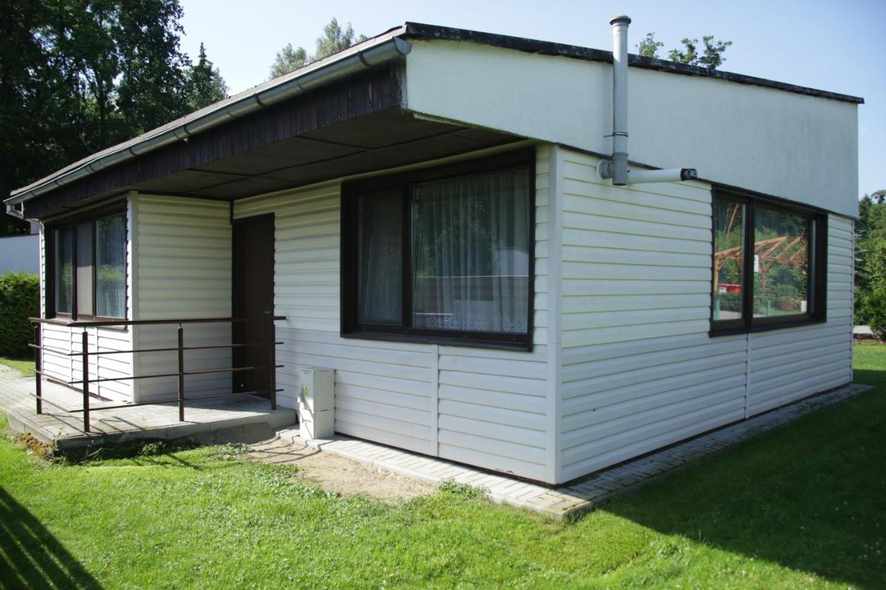 Camping Oaza Blonie Kornik Domki Standard - 3 Pokoje Exteriör bild