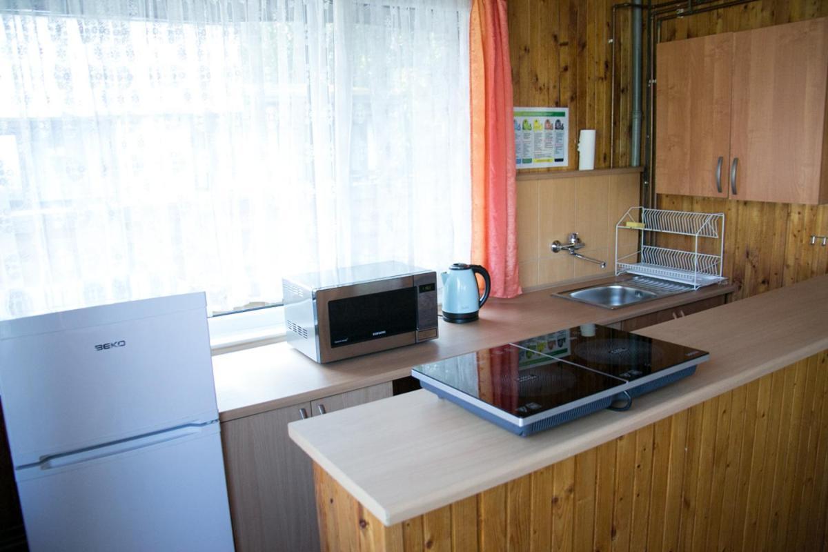 Camping Oaza Blonie Kornik Domki Standard - 3 Pokoje Exteriör bild
