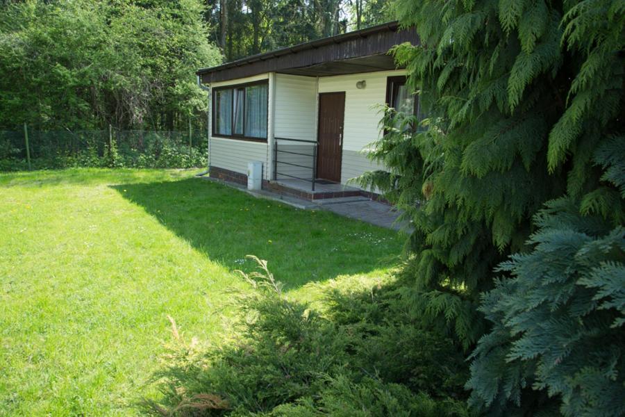 Camping Oaza Blonie Kornik Domki Standard - 3 Pokoje Exteriör bild